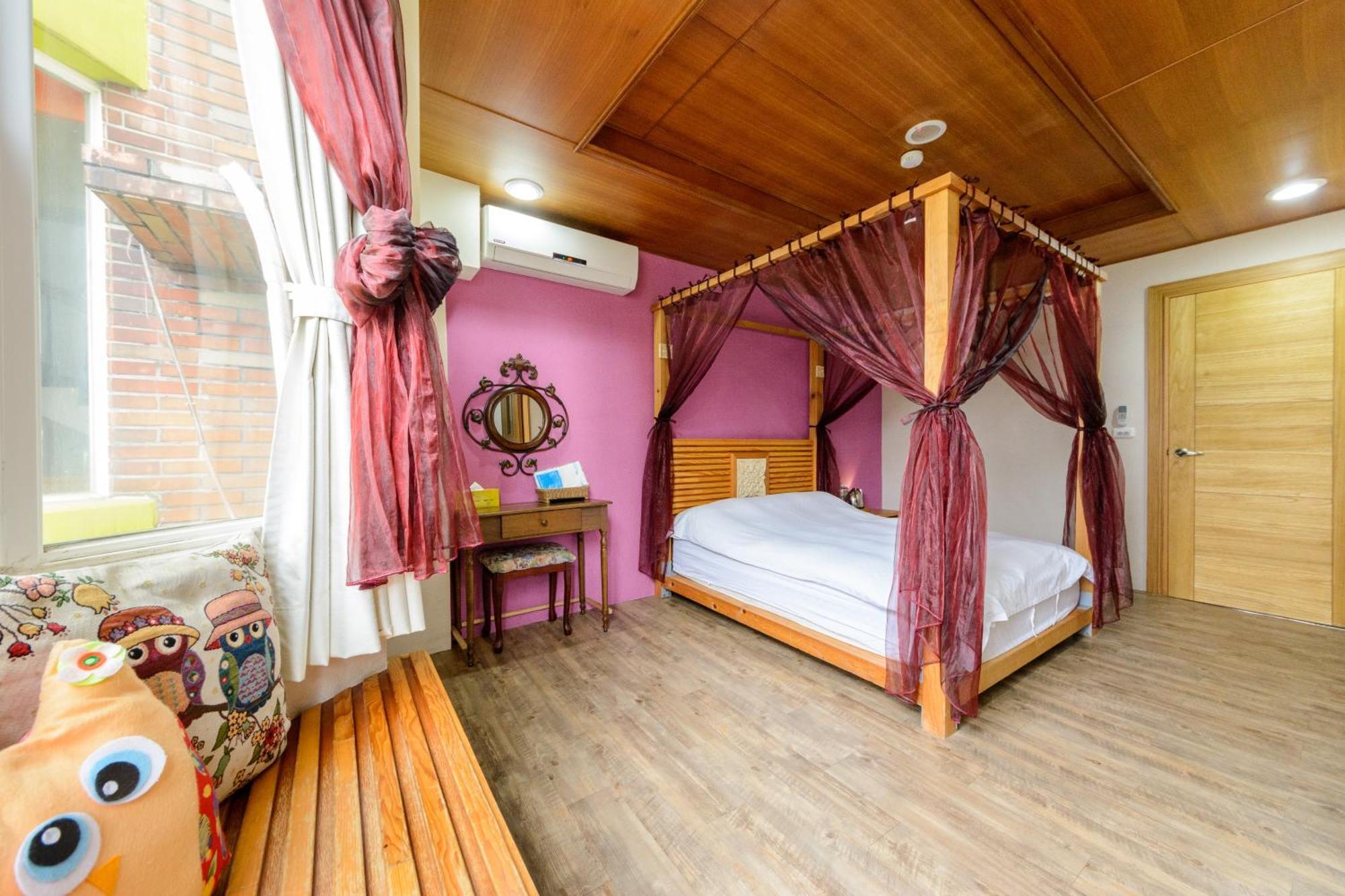 Owl Castle Bed & Breakfast Kota Hualien Ruang foto