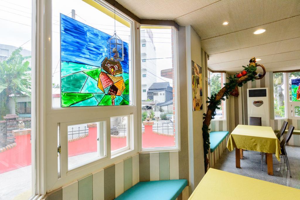 Owl Castle Bed & Breakfast Kota Hualien Bagian luar foto