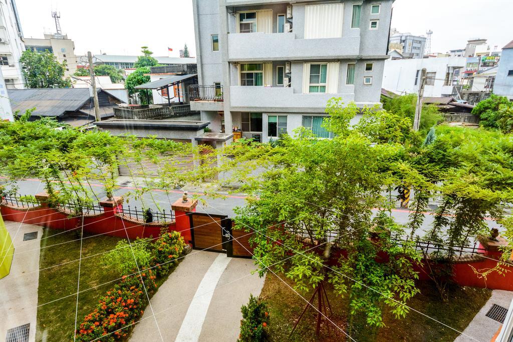 Owl Castle Bed & Breakfast Kota Hualien Bagian luar foto